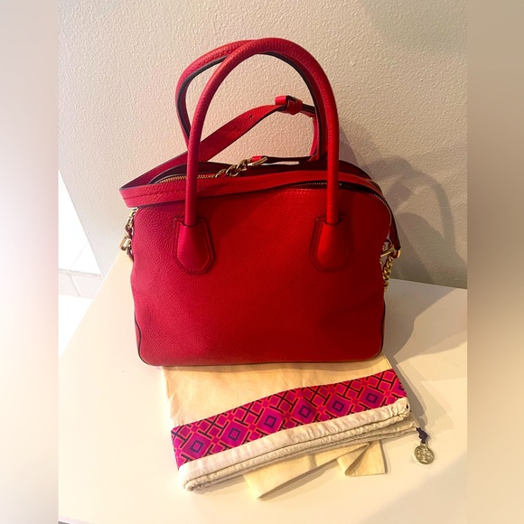 Michael Kors Studio Mercer large Dome Satchel Bag in dark Sangria - Picture 6 of 16